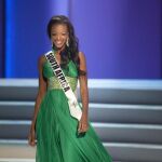 Candidatas de 89 países disputan en La candidata al título Miss Universo 2011 por Sudáfrica, Bokang MontjanePaulo la corona de Miss Universo 2011
