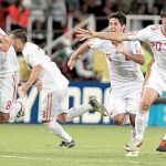 Los componentes de la Selección estallaron de alegría tras el penalti decisivo que falló Kyung