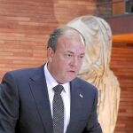 José Antonio Monago: «¿Cómo no van a pagar más impuestos los que más tienen?»