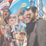 Hebe de Bonafini, de la organización Madres de Plaza de Mayo de Argentina, junto a Sergio Schoklende