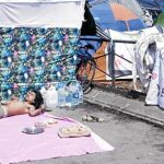 Tras tres semanas de acampada en plaza de Catalunya, los indignados quieren «descentralizar» el movimientos hacia otras plazas catalanas