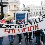 Imagen de una de las manifestaciones de los trabajadores de Mercasevilla afectados por el expediente de regulación de empleo de 2007
