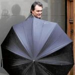 Artur Mas presidió ayer, en un día de lluvia, la reunión del gobierno catalán