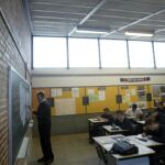 El crucifijo en las paredes de la escuela no implica ningún proselitismo sino que, según el Tribunal, es «esencialmente pasivo»