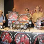 El presidente de la Asociación Madrileña de Ateos y Librepensadores (AMAL), Luis Vega; el responsable de Europa Laica, Francisco Delgado, y el responsable de Redes Cristianas, el sacerdote Evaristo Villar