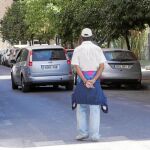 El Ayuntamiento desarrolla una campaña contra los gorrillas, bajo el lema «Que no te coaccionen, eres libre para aparcar»
