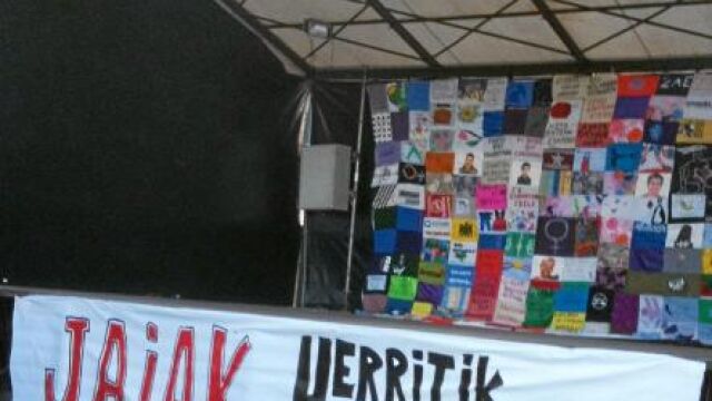 Denunciada la exhibición de fotos de etarras en Zarauz, gobernado por Bildu
