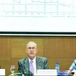 La tensión fue palpable en el Pleno del CES como se puede ver con Ángel Hernández y Jesús Terciado