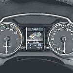 Audi ha elegido la carrocería Q5 para su híbrido. El salpicadero incluye el control de función de los dos motores