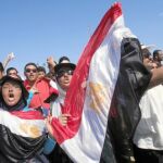 Manifestantes frente al hospital de Sharm el Sheij donde se encuentra hospitalizado Hosni Mubarak