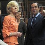 El presidente del Congreso, José Bono, ejerce de anfitrión ayer con la gobernadora general de Australia, Quentin Bryce