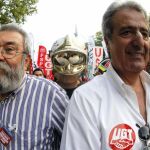Cándido Méndez abucheado por irse de cañas