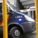 Un furgón policial, en las inmediaciones de la Audiencia Nacional, en el que se trasladó a algunos de los imputados que declararon ayer