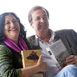 Inma Chacón y Javier Moro aterrizaron en Valencia para presentar sus novelas, que se alzaron con los prestigiosos Premios Planeta 2011