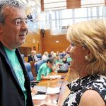 Gordo y todos los diputados de IU asistieron al primer pleno en la Asamblea vestidos con las camisetas verdes de la protesta educativa
