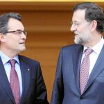 Mas manifiesta su confianza en Rajoy desmarcándole de Aznar