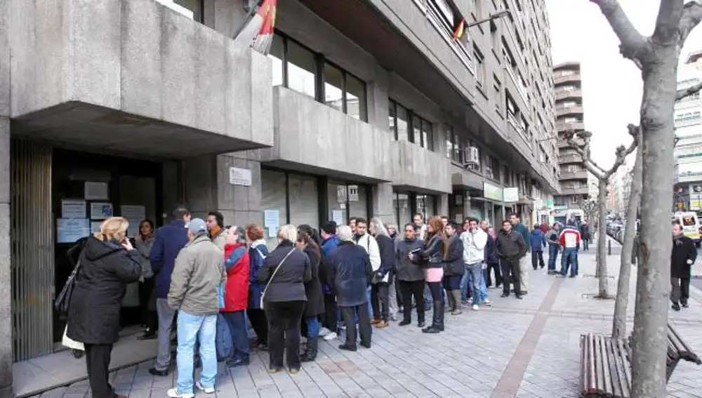 Crece el desempleo que afecta ya a casi 220000 castellano y leoneses