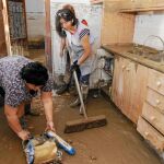 Numerosas familias vieron anegadas sus casas por el barro que entró sin control dentro de sus viviendas
