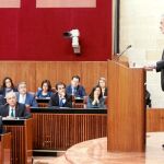 Griñán hace 40 alusiones a Europa y una fugaz a la trama de los ERE