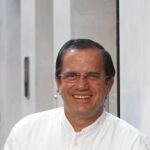 «Ni Repsol ni Telefónica se van a ir de Ecuador porque Rajoy gane las elecciones»