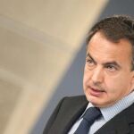 Zapatero afronta la crisis con mayor gasto público