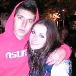 Rocío Oña 18 años Había comenzado este año la universidad. Los que la conocían reconocen que estaba muy ilusionada junto a su novio. La imagen de la derecha muestra a ambos en la fiesta, apenas unos minutos antes de la trágica avalancha