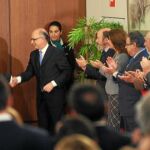 A lo capitán Ahab y en favor de «los servicios públicos»