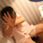 El hombre, de 30 años, mantuvo a sus dos hijos, de 3 y 4 años, encerrados contra su voluntad