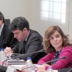 El consejero de la Presidencia de Castilla y León, José Antonio de Santiago-Juárez, en la reunión encabezada por Sáenz de Santamaría y Montoro