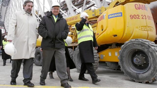 El alcalde de Zaragoza, J. A. Belloch, ha subido el IAE un 10,23% en 2011