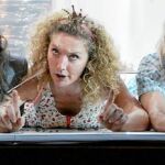 Una escena de «Forests», con, de izda. a dcha., Katy Stephens, Roser Camí y Hayley Carmichael