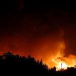 El incendio de Tenerife entra en el Parque Nacional del Teide