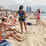 Los chiringuitos podrán servir a la orilla del mar