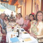 Solidaria, cofrade, feriante y muy taurina