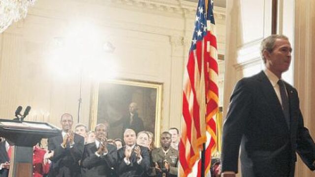 Los «gurús» mediáticos de Obama preparan un discurso anticrisis