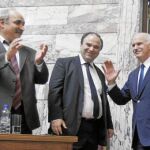 Papandréu, ayer, tras su discurso en el Parlamento griego