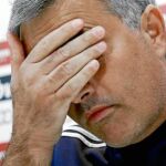 Mourinho tira la piedra y...