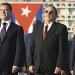 Raúl Castro refuerza lazos con Rusia con un viaje a Moscú