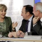 Aguirre pide que el Estado libere a las comunidades de gasto social