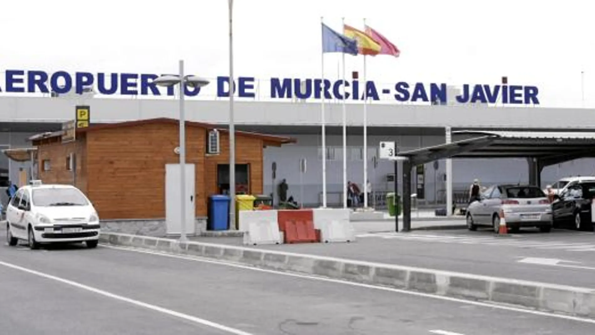 El Aeropuerto de San Javier quedará para uso único y exclusivo de la Academia General del Aire cuando cesen en él los vuelos de índole comercial