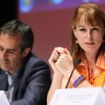 Gloria Lomana: «En el mundo de las redes sociales los periodistas debemos ordenar lo relevante»