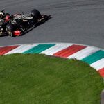 Grosjean líder en último día de ensayos en Mugello delante de Vettel y Alonso