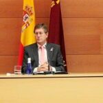 El portavoz del Gobierno regional, José Ballesta, el vicepresidente y consejero de Economía, Juan Bernal, y el consejero de Cultura y Turismo, Pedro Alberto Cruz, ayer en el Palacio San Esteban