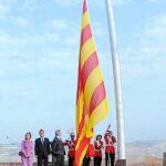 Mas y Trias, bajo la inmensa bandera de recuerdo a Companys