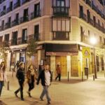 La intervención en Hortaleza se ha realizado de manera integral en todo el barrio, reformando las calles, infraestructuras y el mobiliario urbano, y otorgando ayudas para la rehabilitación de edificios