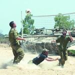 En Israel, el Ejército forma parte de la vida común de los ciudadanos. Todos los jóvenes tienen que hacer el servicio militar