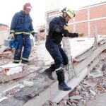 Los lorquinos sumaron fuerzas para sobreponerse a los dos temblores que asolaron la localidad