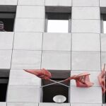 El Eurogrupo y el BCE se unen para salvar a Grecia