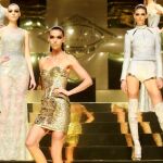 Versace regresa del exilio