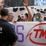Empleados de metro protestan ante la basílica de la Mercè el pasado 24 de setiembre